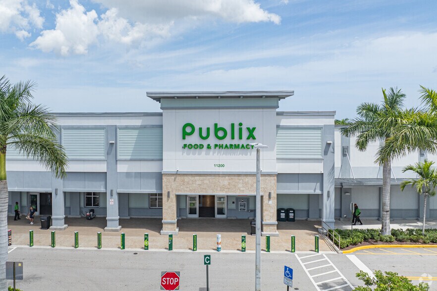 More Photos Of 4710 Woolbright, Golf General Retail For Lease