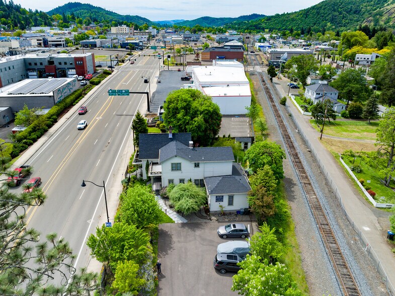 More Photos Of 236 SE Stephens St, Roseburg Hospitality For Sale