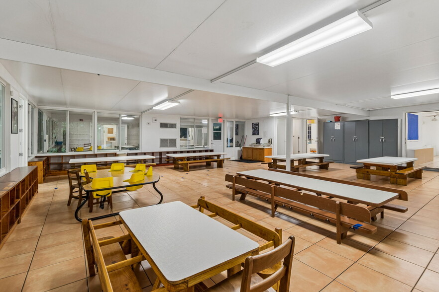 More Photos Of 4001 Skipper Rd, Tampa Schools For Sale
