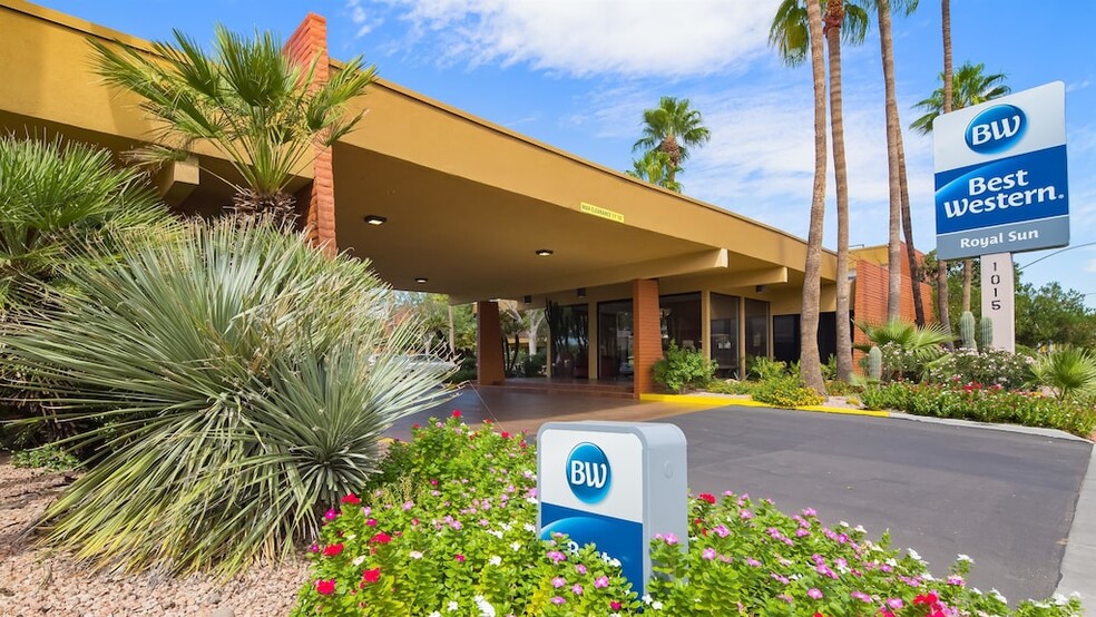 Primary Photo Of 1015 N Stone Ave, Tucson Hotel For Sale