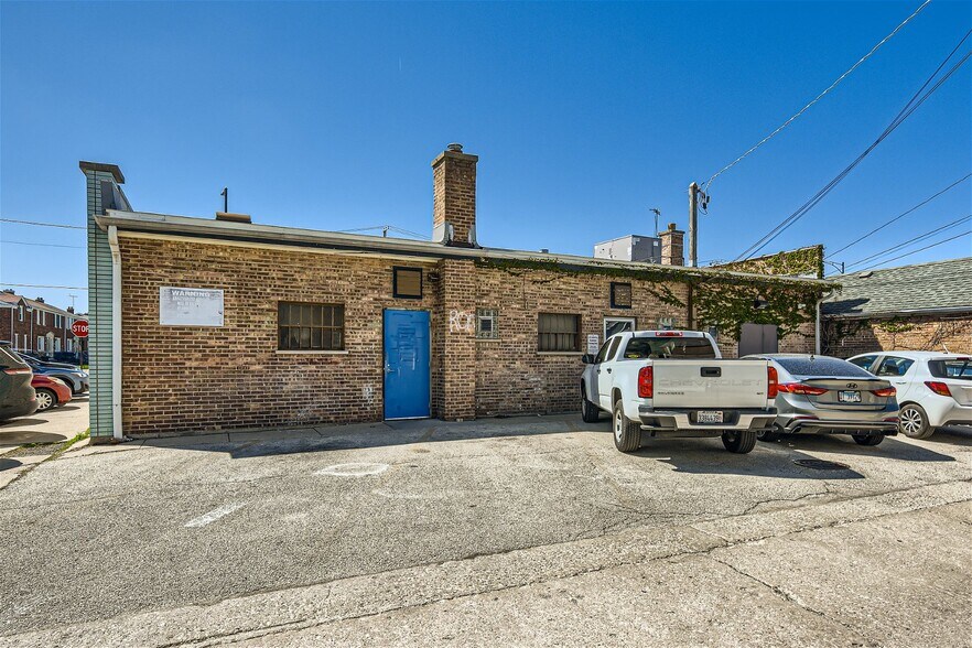 More Photos Of 5301 N Harlem Ave, Chicago Freestanding For Sale