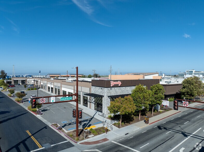 More Photos Of 883 E San Carlos Ave, San Carlos Flex For Sale