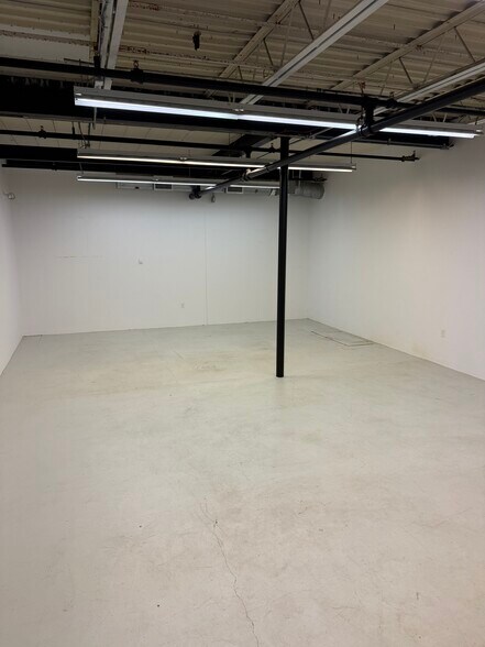 More Photos Of 152 Commonwealth Ave, Concord Flex For Lease
