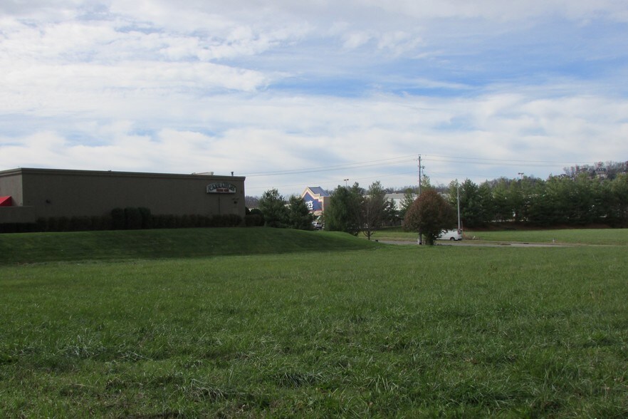 More Photos Of 165 Marketplace, Johnson City Land For Sale