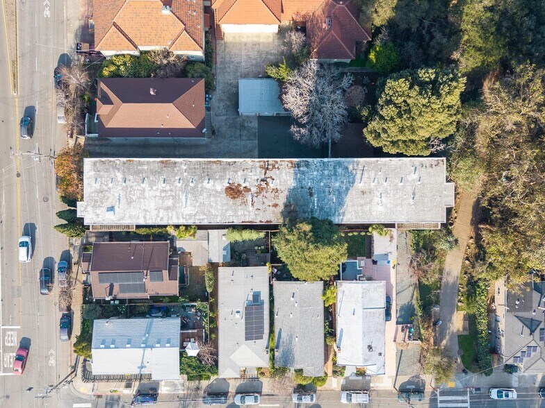 More Photos Of 5412 Claremont Ave, Oakland Apartments For Sale