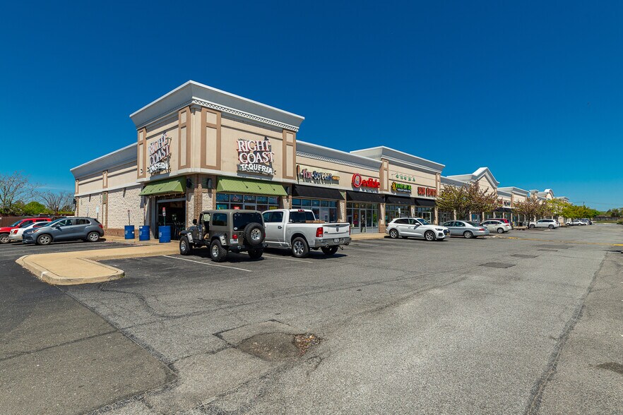 More Photos Of 520 Commack Rd, Deer Park Unknown For Lease