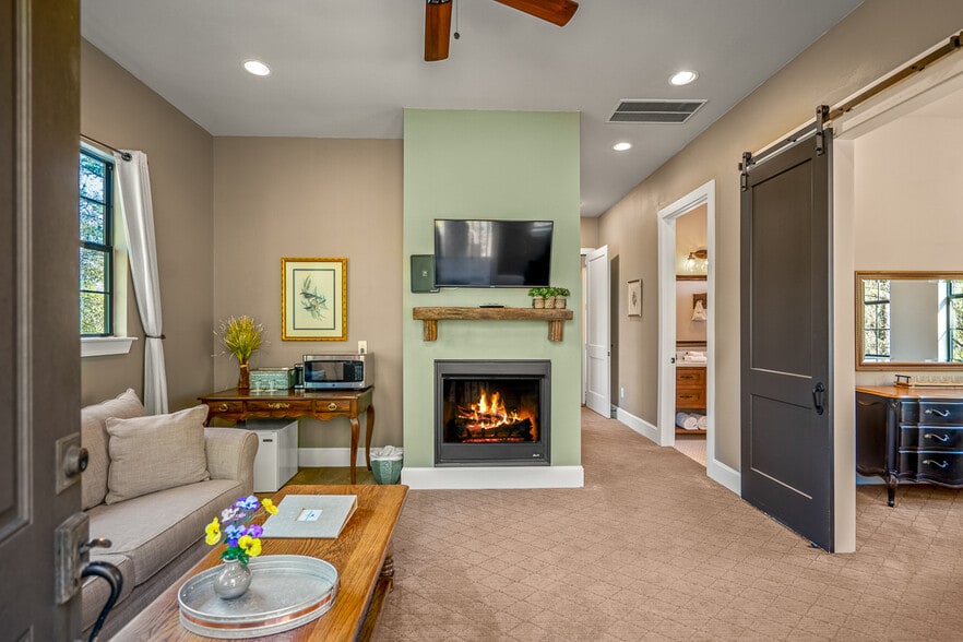 More Photos Of 3603 FM 1725 Rd, Willis Lodge Meeting Hall For Sale