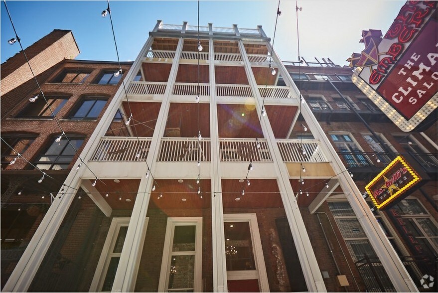 More Photos Of 209 Printers Aly, Nashville Hotel For Lease