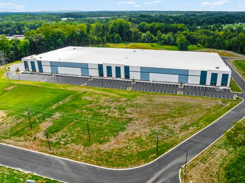 More Photos Of 721 Andrews St, Salisbury Unknown For Lease