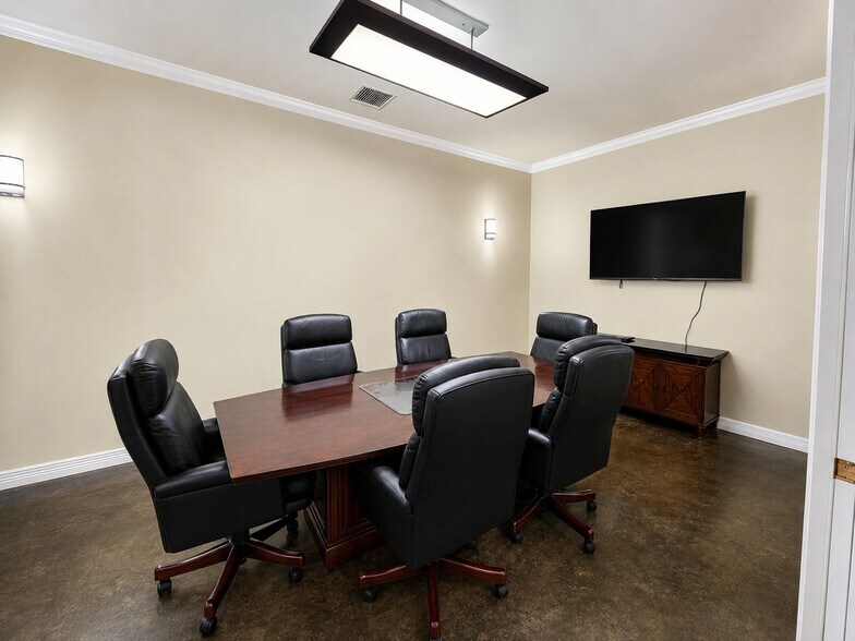 More Photos Of 305 W Spring Creek Pky, Plano Medical For Sale
