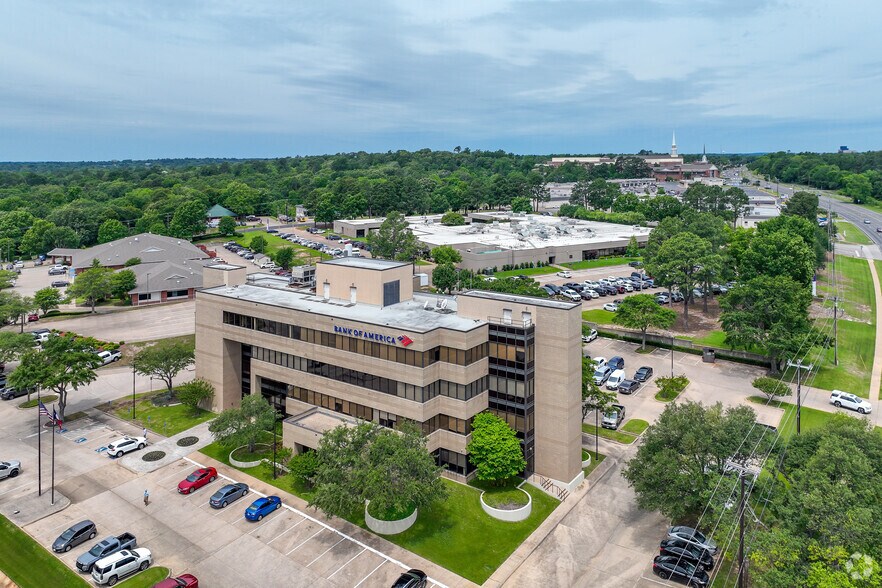 More Photos Of 3301 Golden Rd, Tyler Office For Sale