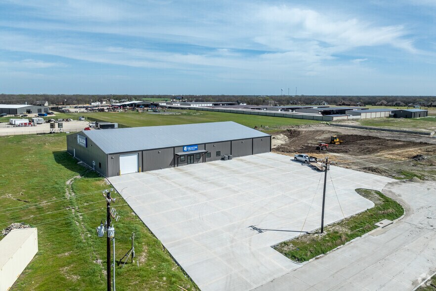 More Photos Of 2037 Geld St, Caddo Mills Warehouse For Lease