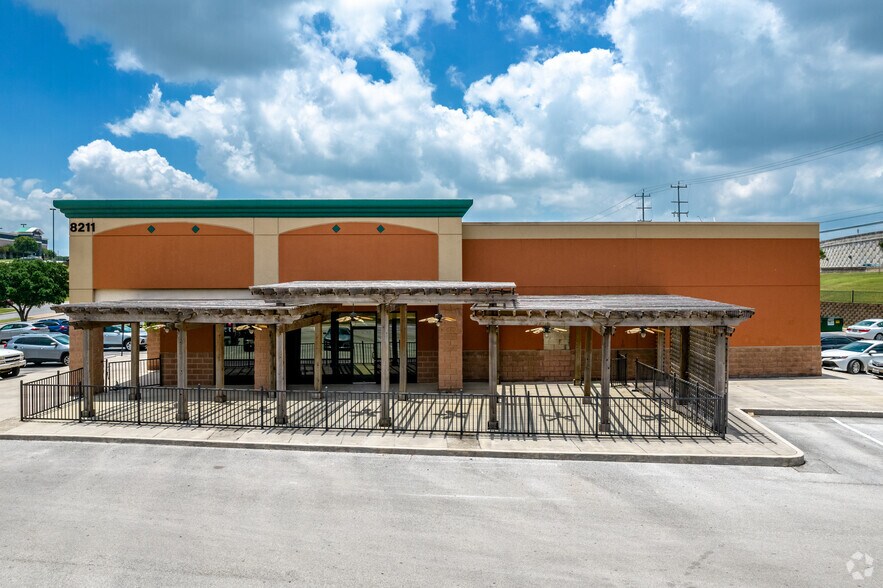 More Photos Of 8238-8356 Agora Pky, Schertz Unknown For Lease