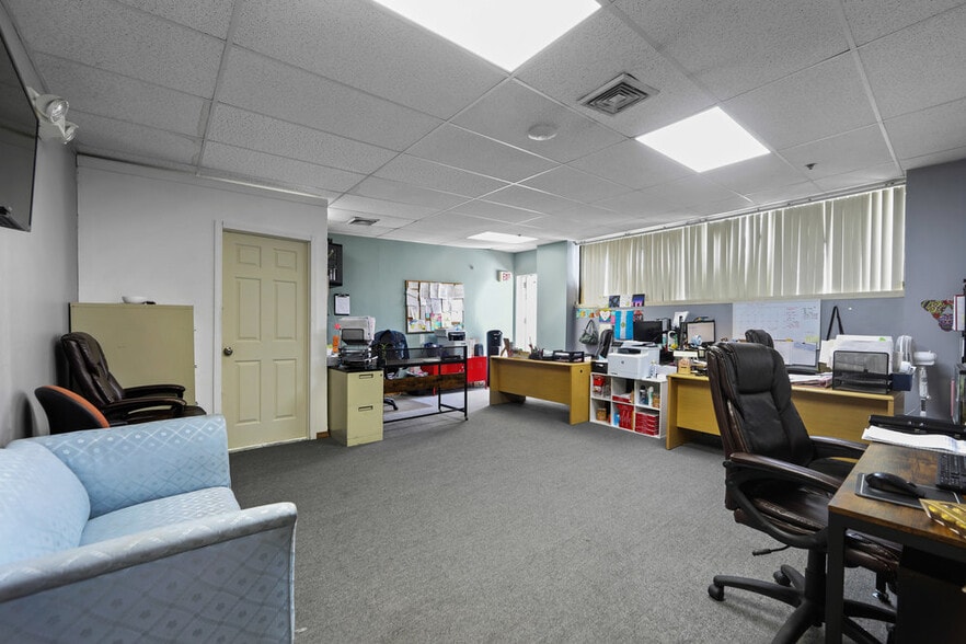 More Photos Of 174-180 Getty Ave, Clifton Warehouse For Sale