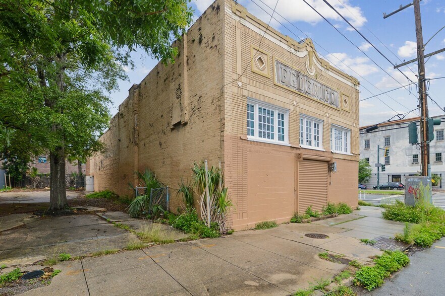 More Photos Of 1501 Oretha Castle Haley Blvd, New Orleans Service For Sale