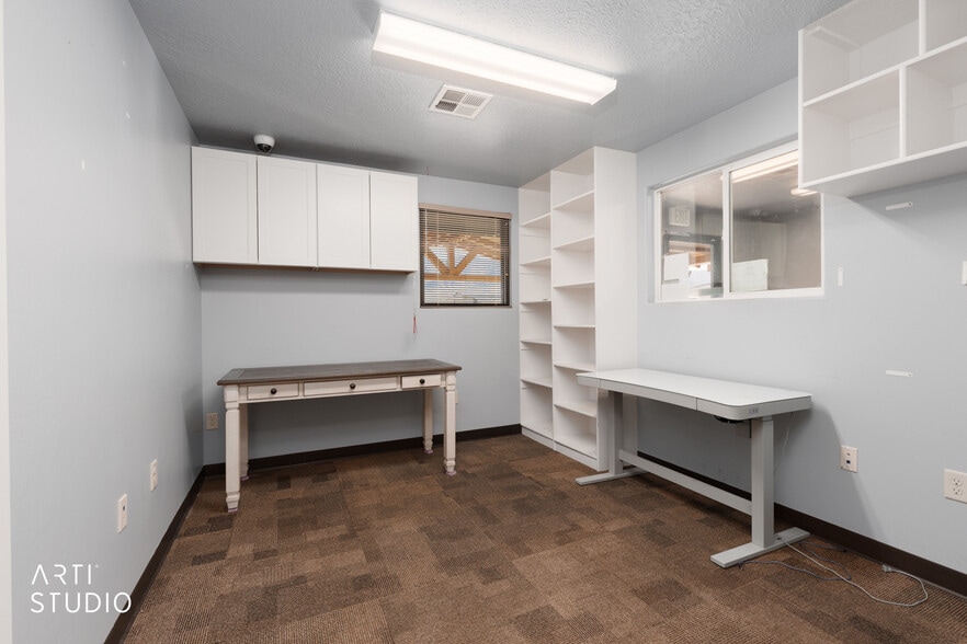 More Photos Of 3767 S Scenic Blvd, Littlefield Flex For Sale