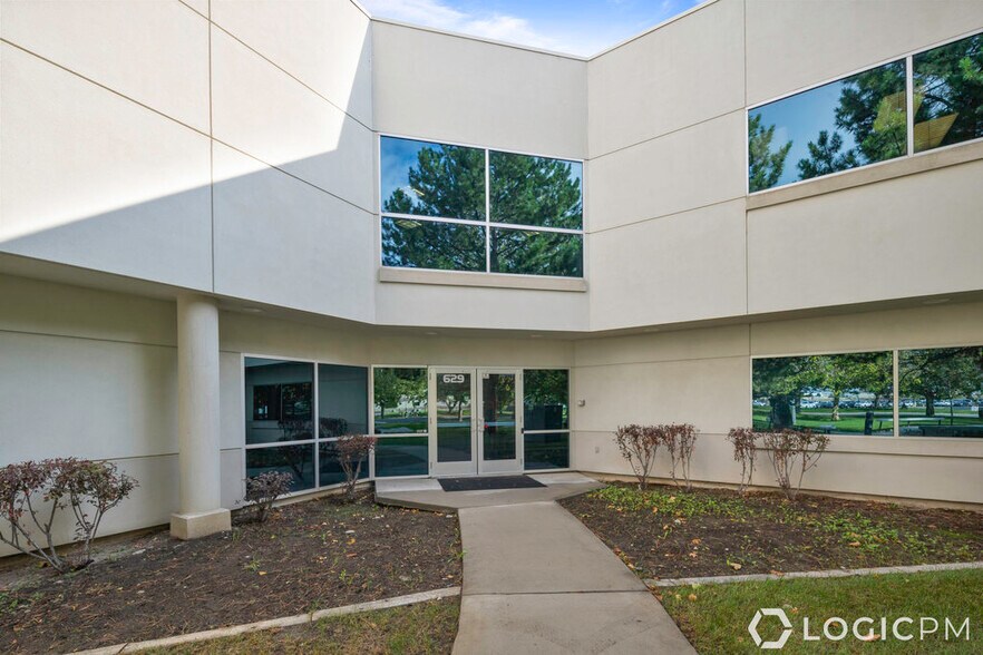 More Photos Of 629 E Quality Dr, American Fork Office Residential For Lease