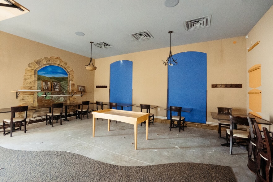 More Photos Of 525 N Peters Ave, Fond Du Lac Unknown For Lease