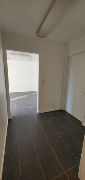More Photos Of 1305 E Saint Gertrude Pl, Santa Ana Warehouse For Lease