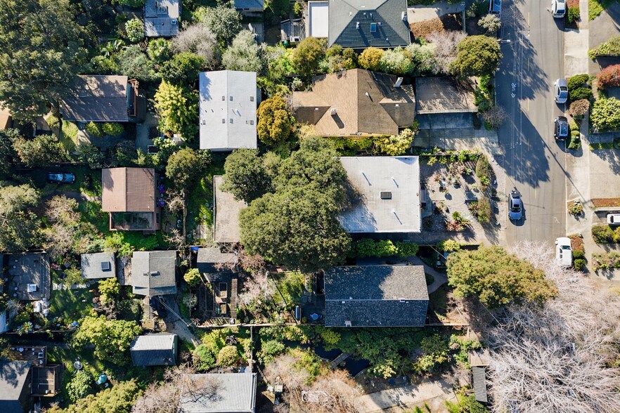 More Photos Of 6100 Chabot Rd, Oakland Multifamily For Sale