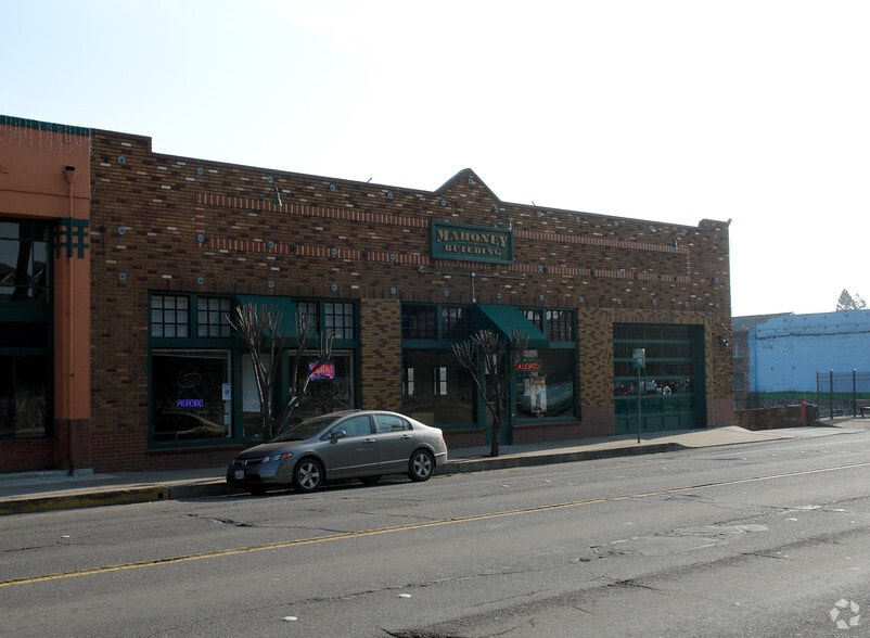More Photos Of 250 Water St, Petaluma Freestanding For Lease