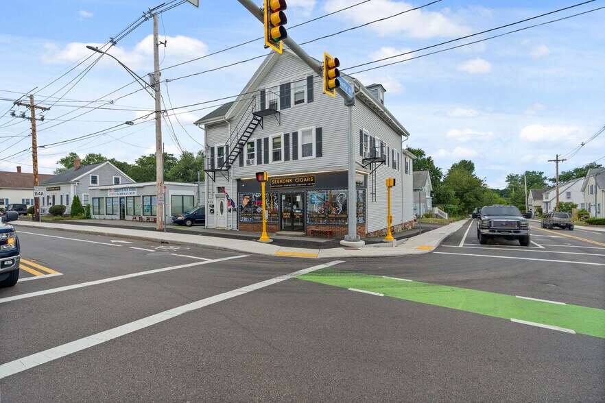 More Photos Of 635 637 Fall River Ave, Seekonk Apartments For Sale