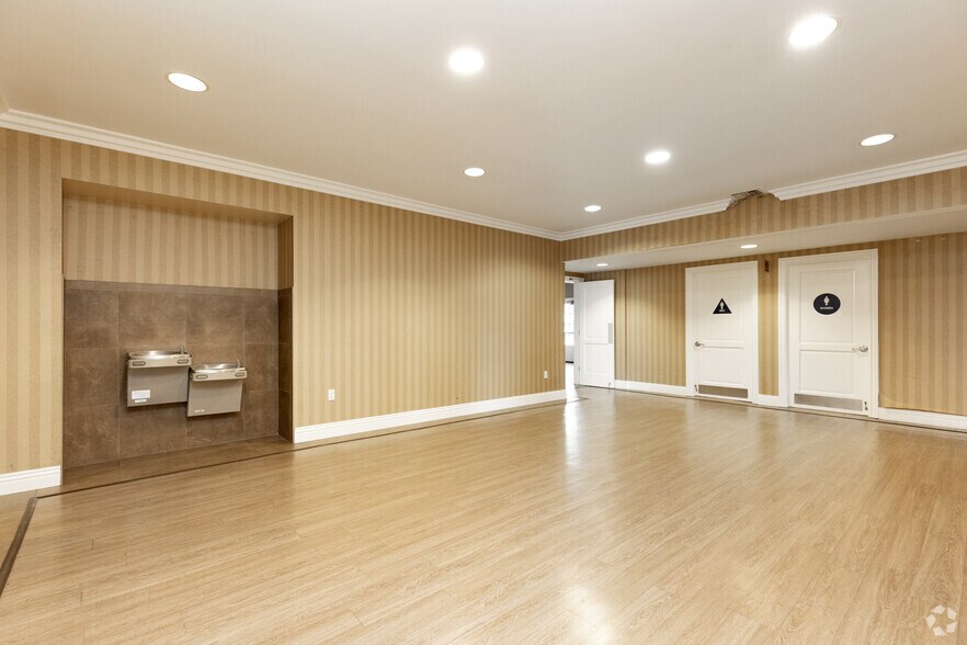 More Photos Of 619 S Prairie Ave, Inglewood Loft Creative Space For Lease