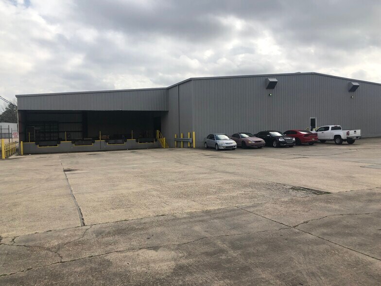 More Photos Of 3000 Main St, Baker Warehouse For Sale