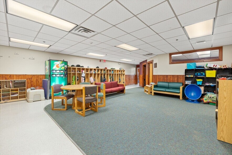 More Photos Of 24100 S Rockerville Rd, Rapid City Lodge Meeting Hall For Sale