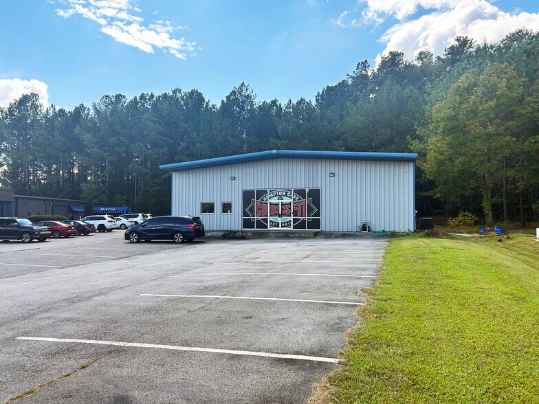 Primary Photo Of 5534 Highway 431 S, Brownsboro Health Club For Lease