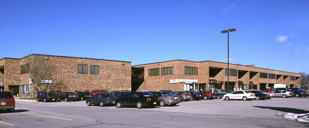 More Photos Of 95-105 Eastern Ave, Dedham Office For Lease