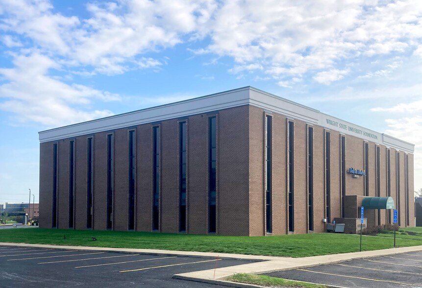 Primary Photo Of 3070 Presidential Dr, Fairborn Office For Lease