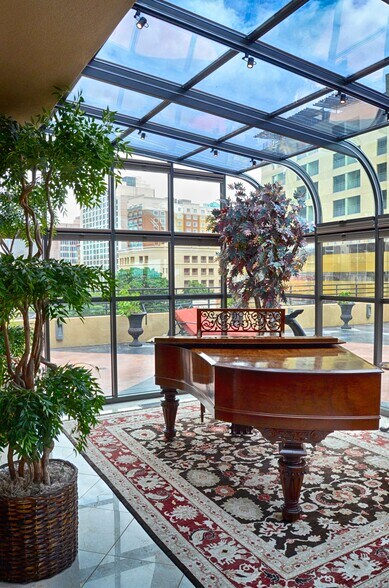 More Photos Of 126 E Main Plz, San Antonio Apartments For Sale