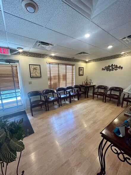 More Photos Of 5939 Virginia, New Port Richey Medical For Sale