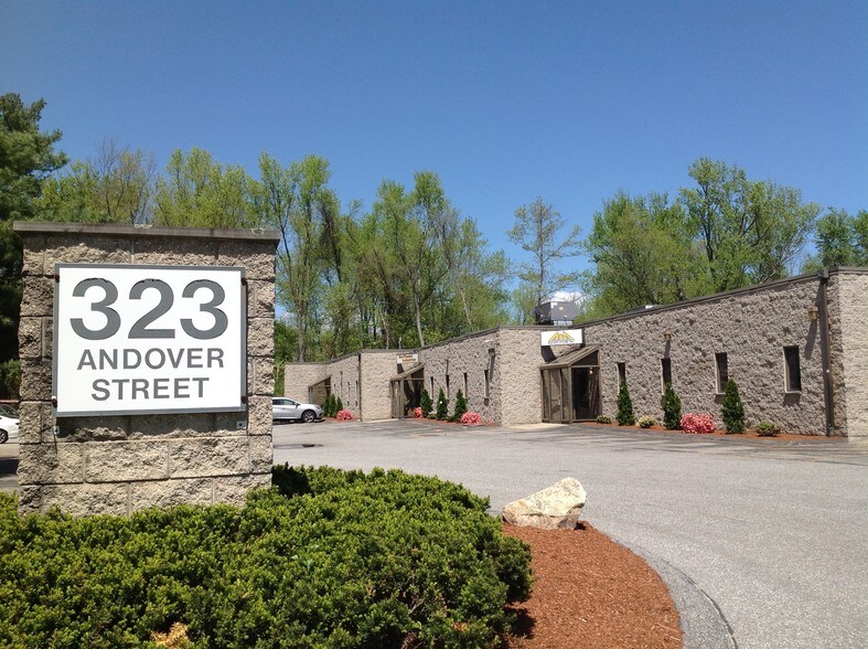 More Photos Of 323 Andover St, Wilmington Research And Development For Lease