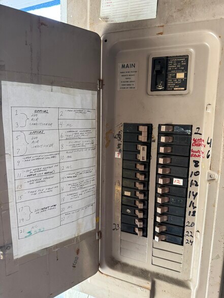 More Photos Of 310-316 4th St, Ewing Flex For Sale