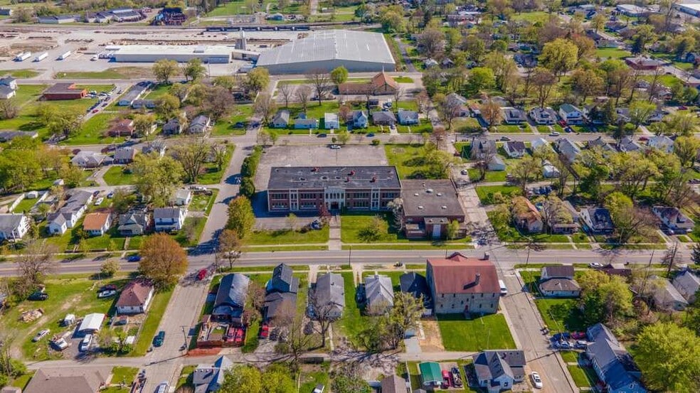 More Photos Of 1525 W 14th St, Anderson Schools For Sale