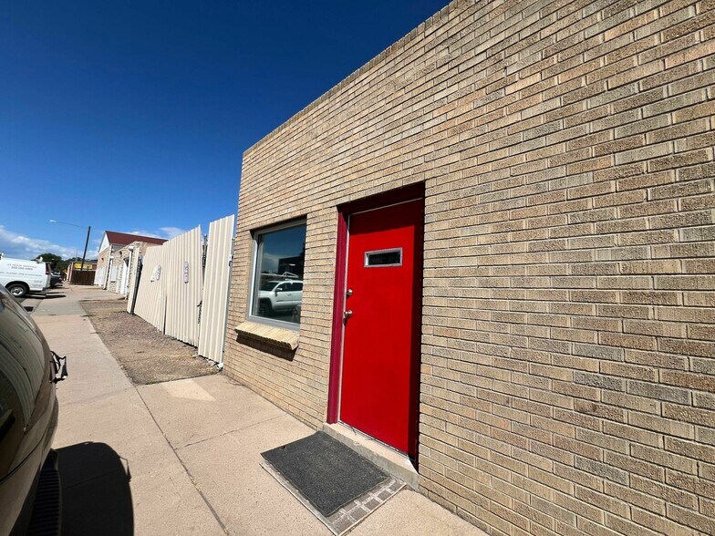 Primary Photo Of 11983 14th Ave, Aurora Industrial For Lease