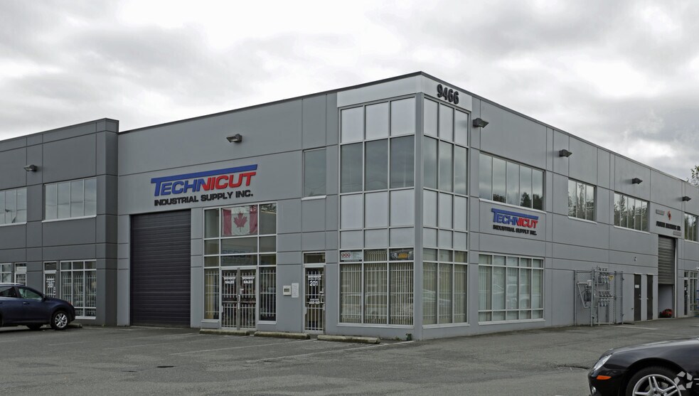 More Photos Of 9466 189th St, Surrey Showroom For Sale