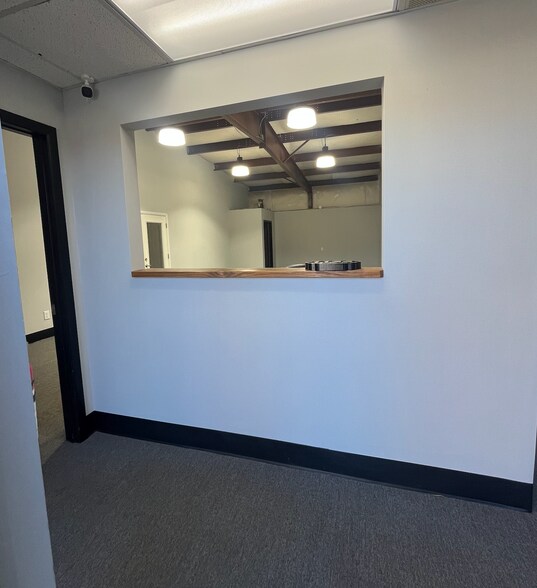 More Photos Of 1155 Rogers Bridge Rd, Duncan Industrial For Lease