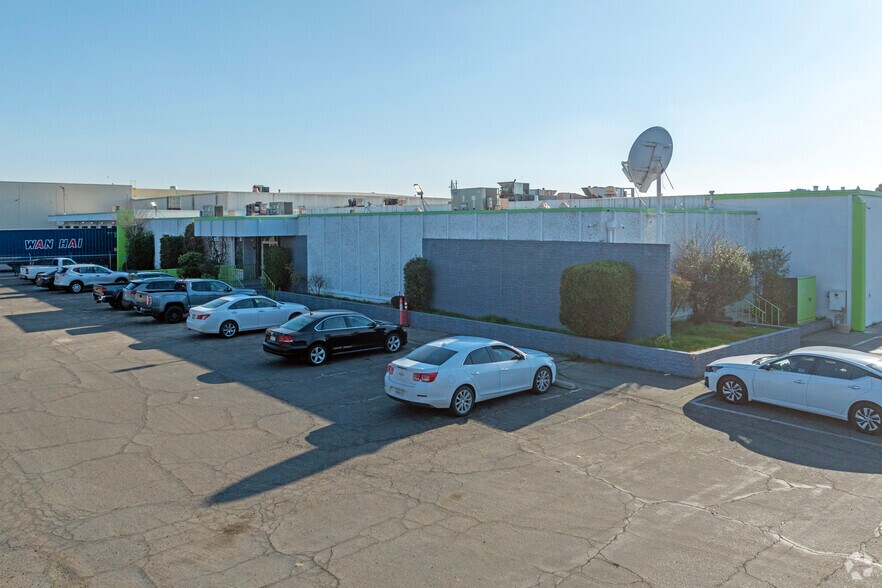 More Photos Of 1931 G St, Fresno Warehouse For Sale