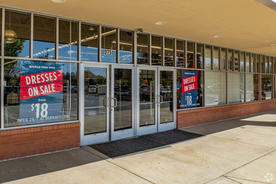 More Photos Of 9645-9759 Sam Furr Rd, Huntersville Unknown For Lease