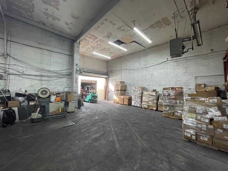 More Photos Of 153-39 Rockaway Blvd, Jamaica Warehouse For Lease