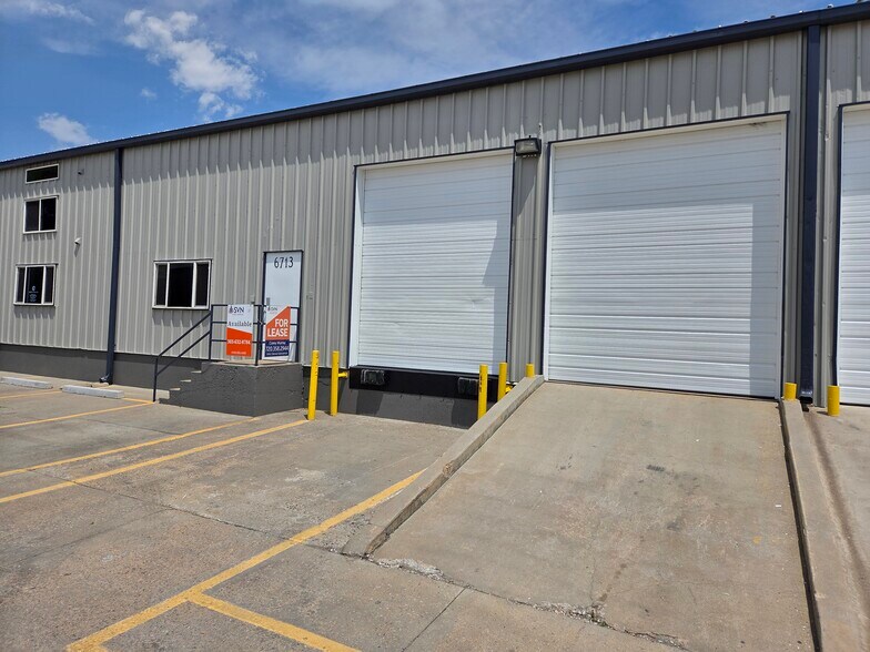 More Photos Of 6709-6711 W 58th Pl, Arvada Warehouse For Lease
