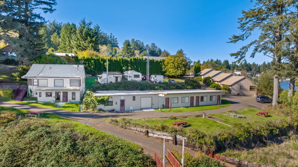 More Photos Of 4484 Fish Mill, Westlake Hotel For Sale