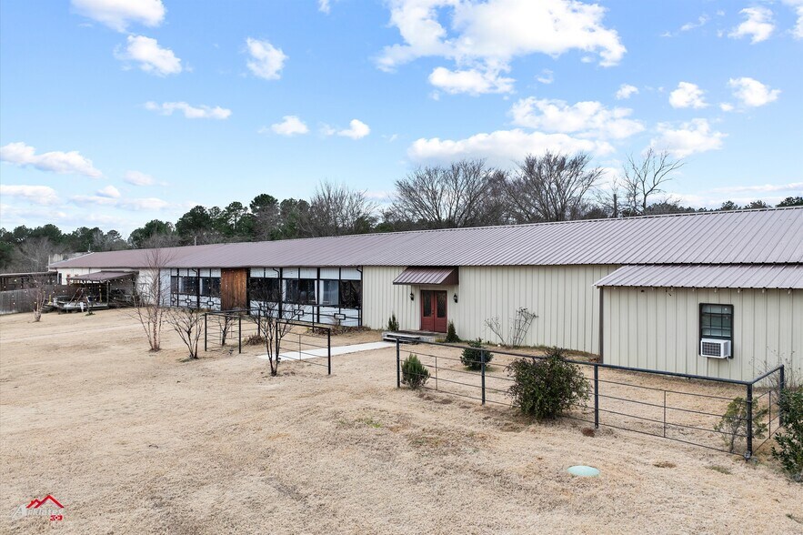 More Photos Of 159 Lonesome Pine Rd, Longview Lodge Meeting Hall For Sale