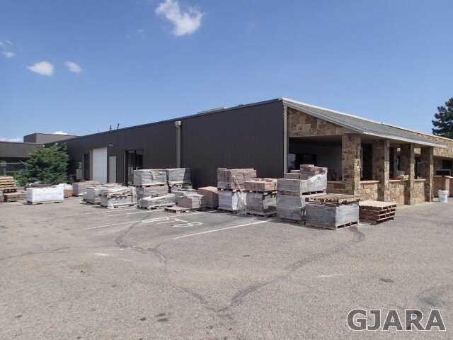 More Photos Of 711 S 15th St, Grand Junction Storefront For Sale