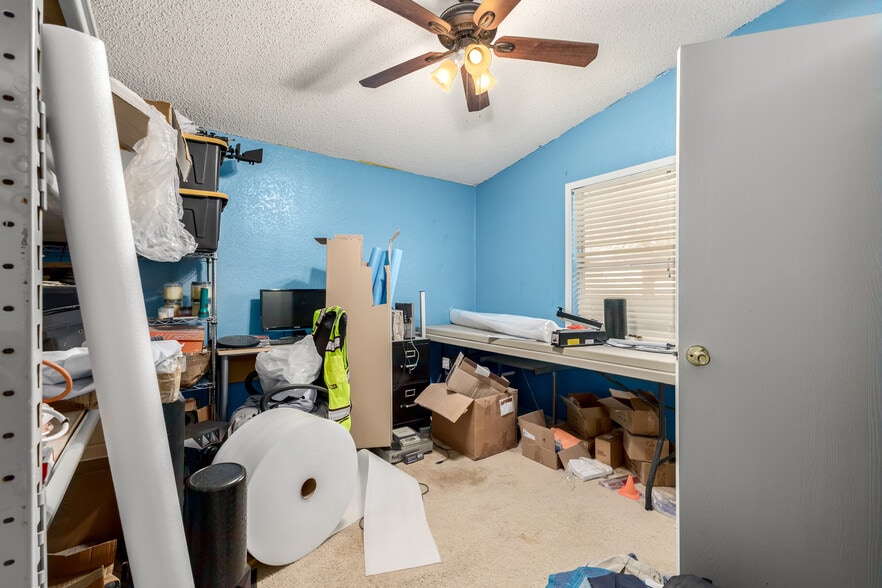 More Photos Of 50150 W Julie Ln, Maricopa Warehouse For Sale