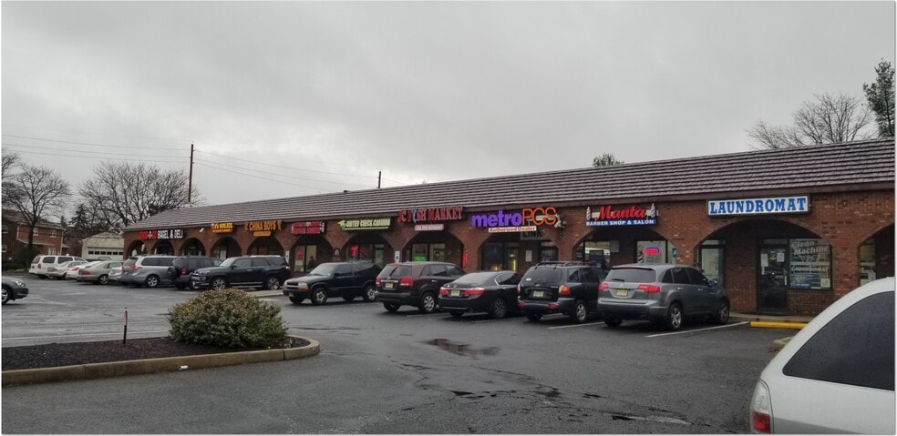 More Photos Of 1469 Nottingham Way, Hamilton General Retail For Lease