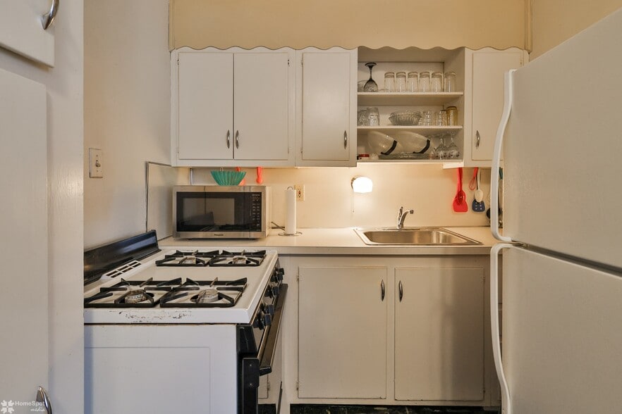 More Photos Of 752 E Green St, Allentown Apartments For Sale